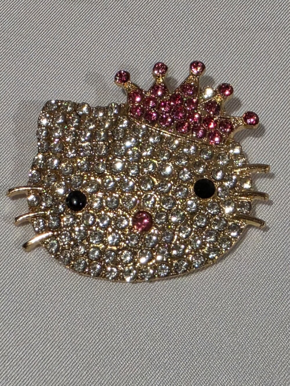 Sparkling Sliver Hello Kitty Pink Crown Brooch - Pink & Gold Pin Accessory New